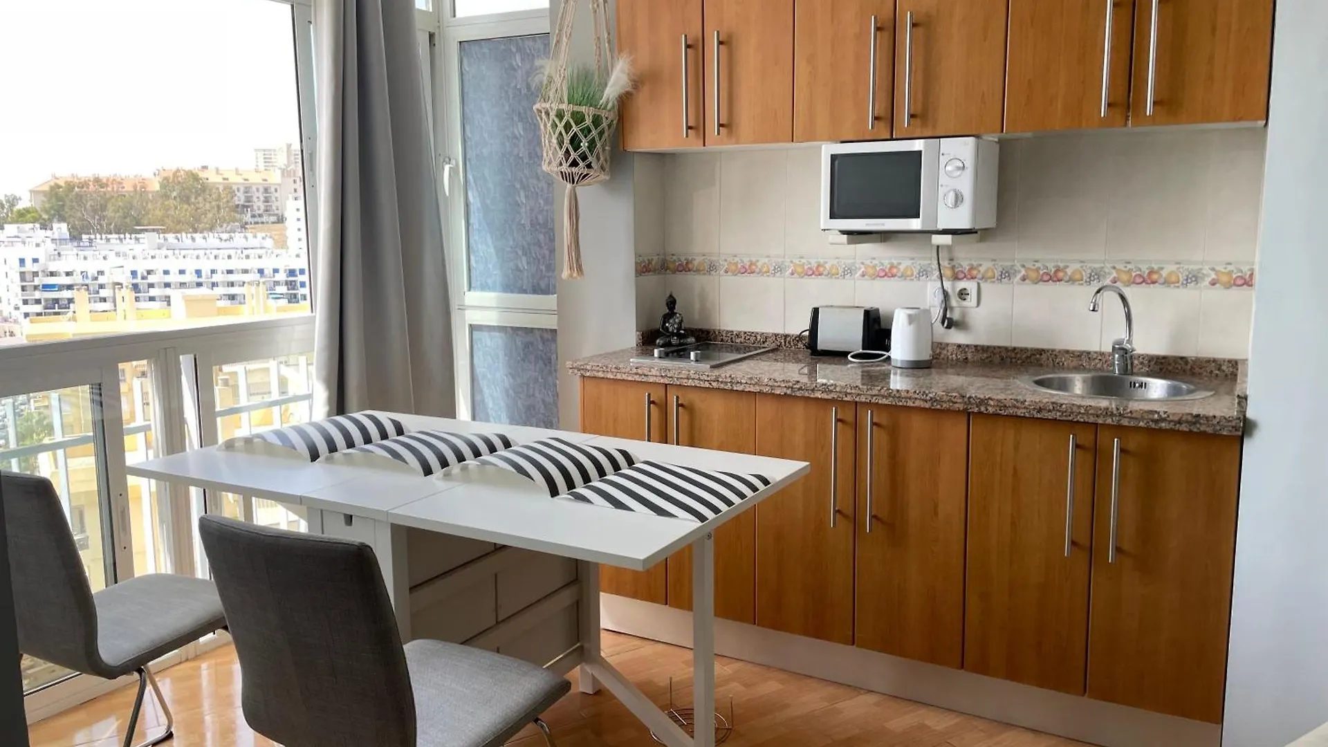 Benalmadena ,Apartamento-Estudio Primera Linea De Playa Spain