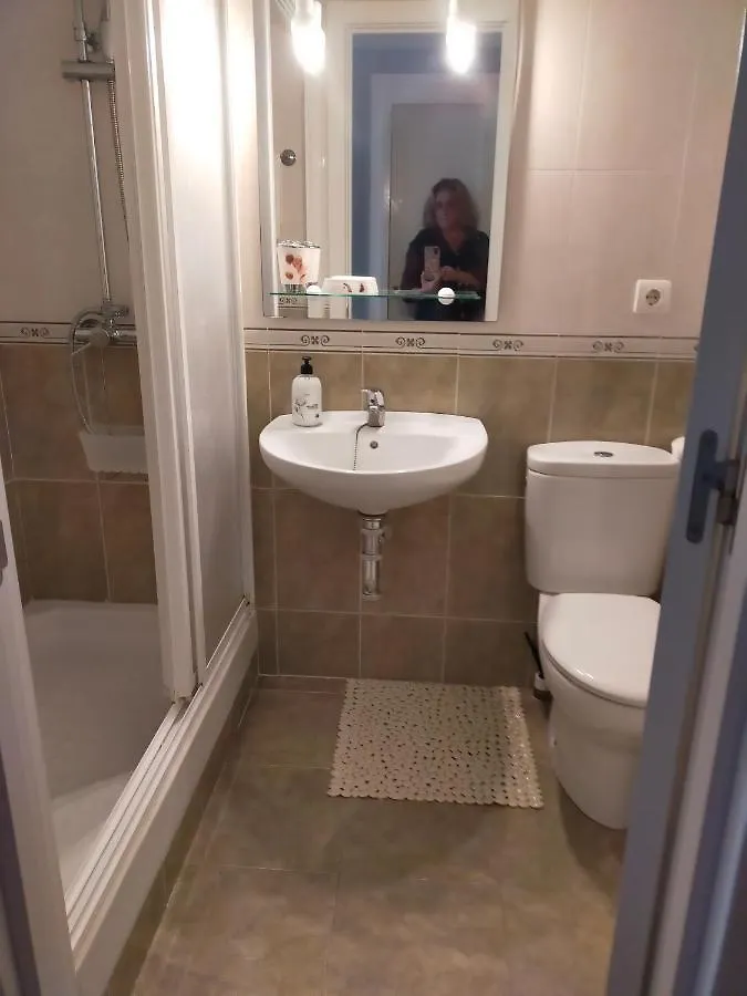 Bed & Breakfast Benalmadena ,Apartamento-Estudio Primera Linea De Playa Spain