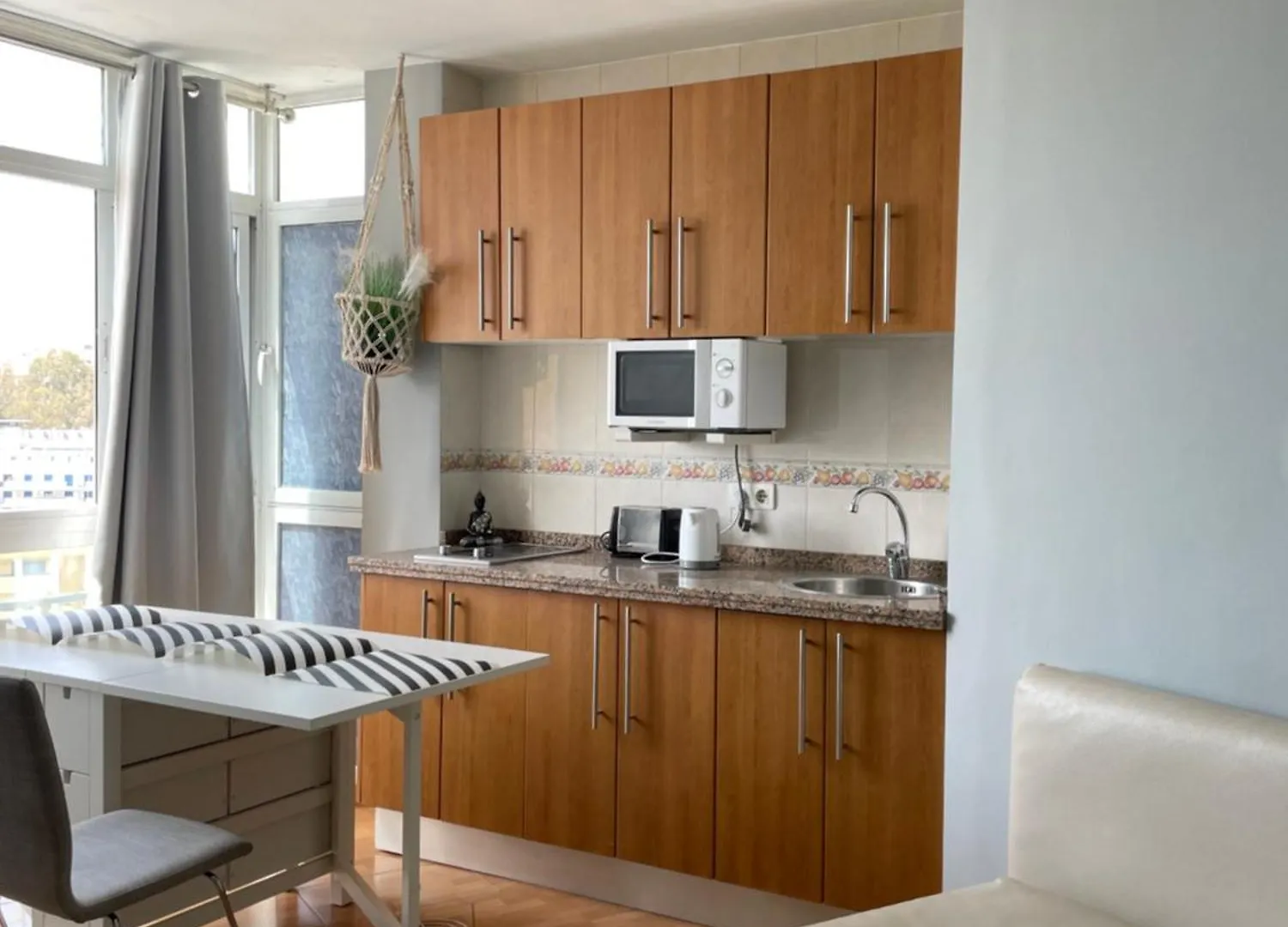 Benalmadena ,Apartamento-Estudio Primera Linea De Playa Bed & Breakfast