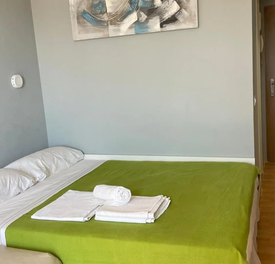 فندق مبيت وإفطار Benalmadena ,Apartamento-Estudio Primera Linea De Playa