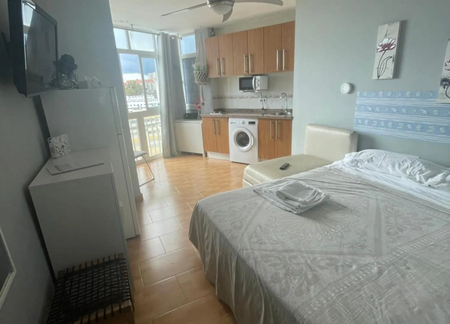 Benalmadena ,Apartamento-Estudio Primera Linea De Playa 0*,